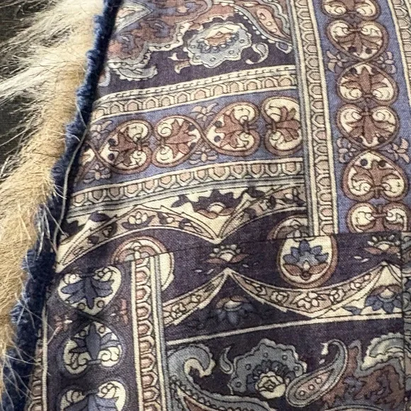 Free People “Call of the Wild” Reversible Faux Fur Vest, Size small - Picture 7 of 10